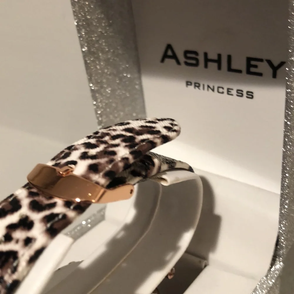 Ladies Wrist Watch - Picture 7 of 11